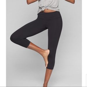 Athleta chatarunga capri